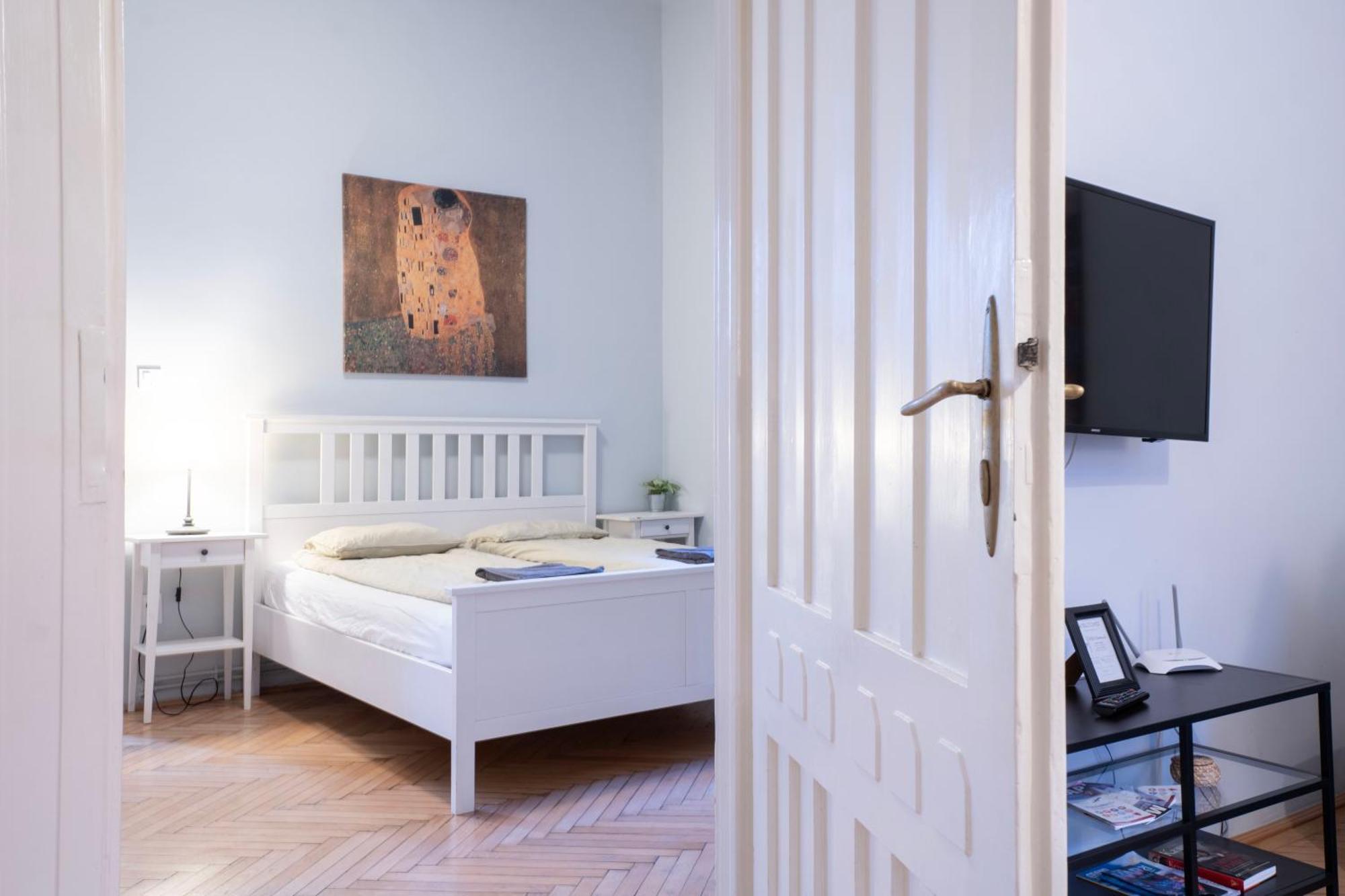 Super Comfort Apartment With 3 Rooms Next To Opera Budapest Exterior foto